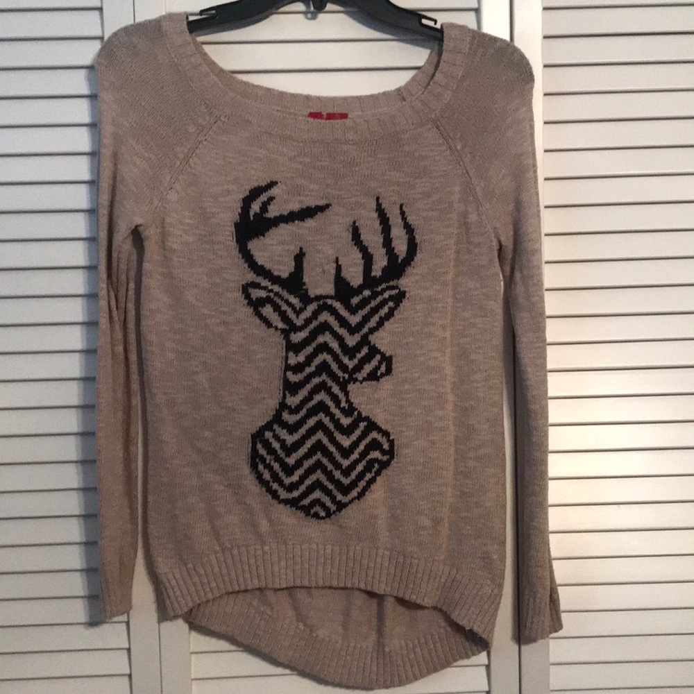 Thin sweater